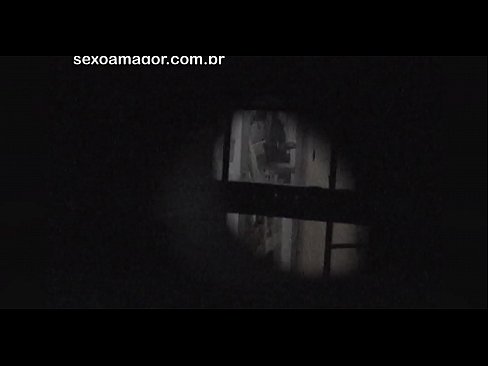 ❤️ 金發女郎被隱藏在空心磚後面的鄰居偷窺偷拍 ❌ 他媽的 在我們 ﹏